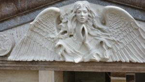 Scultore internazionale contemporaneo a Enna